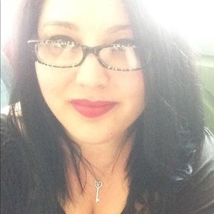 Meet your Posher, Kiersten